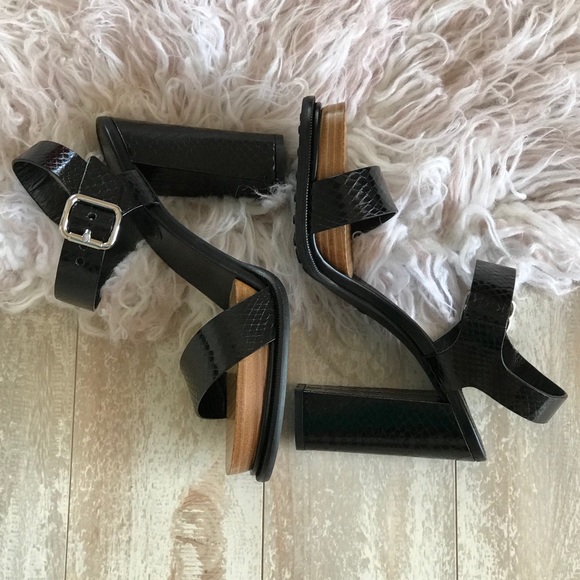 NWTTod’s Black python sandals! - Picture 7 of 8